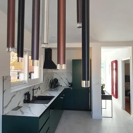 Infresh House 別荘 シベニク