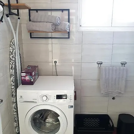 Infresh House シベニク